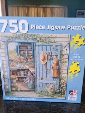 'Welcome to My Garden' 750-Piece Blue Jigsaw Puzzle